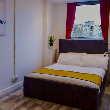 Apartmán 2 Bed With Free Parking Londýn Exteriér fotografie