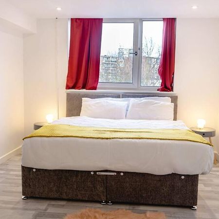 Apartmán 2 Bed With Free Parking Londýn Exteriér fotografie
