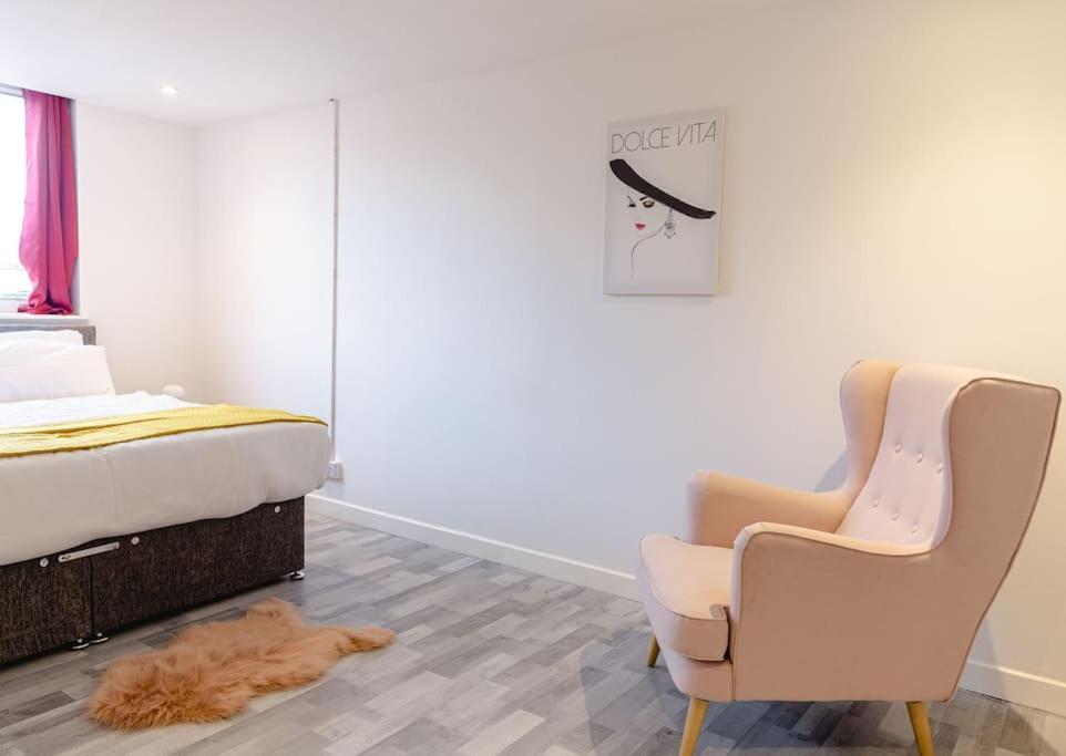 Apartmán 2 Bed With Free Parking Londýn Exteriér fotografie