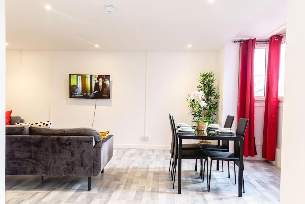 Apartmán 2 Bed With Free Parking Londýn Exteriér fotografie